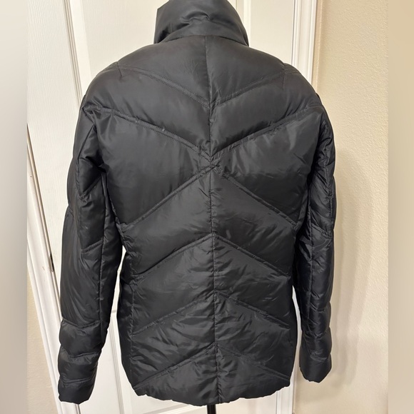 Eddie Bauer Goose Down Black Puffer Jacket coat Medium Packable Puffy Packable - Picture 14 of 16